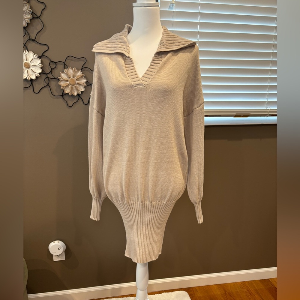 NWT Women’s Sz Lg beige sweater dress/long shirt